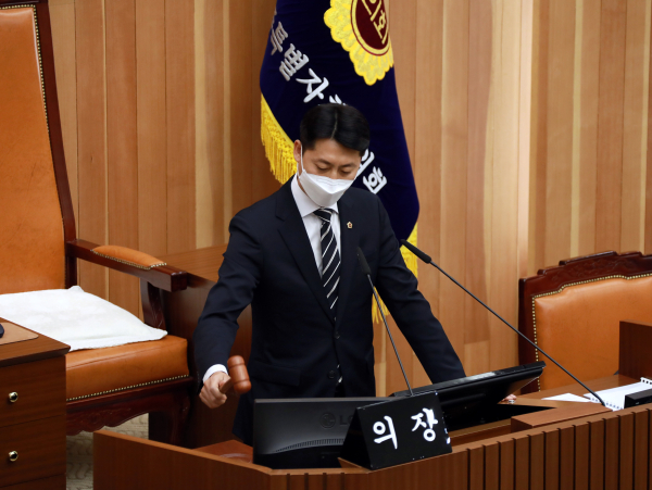 이태환 세종시의회 의장