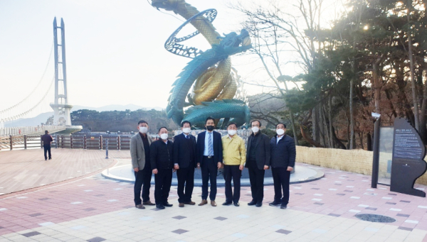 지난달 28일 정종선 금강유역환경청장을 초청해 삽교방조제 및 예당저수지의 풍수해 대비사항 설명