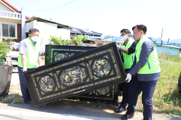 충남세종농협, 'NH농촌현장봉사단' 주거환경개선 봉사활동