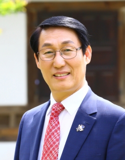 이용록 홍성부군수