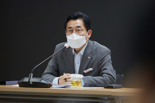 8월 둘째 주 간부회의 장면