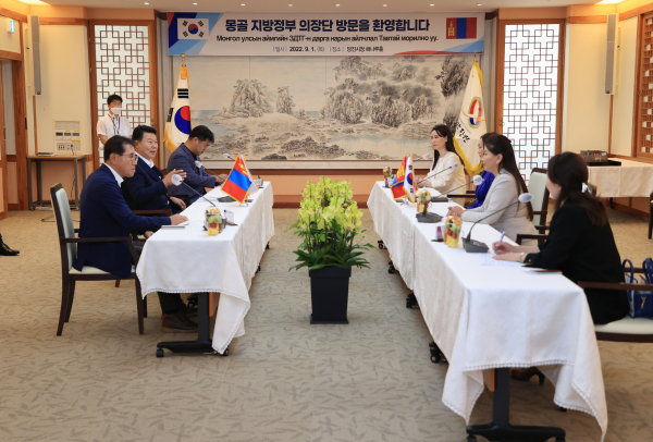 몽골 지방정부 의장단, 당진시 방문 모습