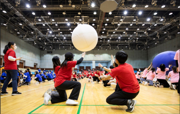 배재어울림 한마당 체육대회를 즐기는 배재대 유학생들