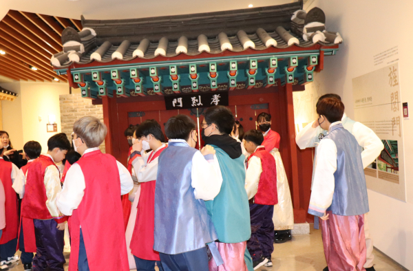 갈마초 전시체험 모습