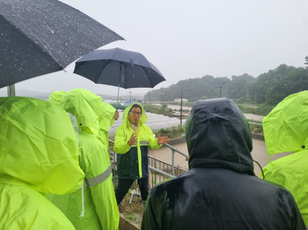 이병호 사장 배수장 현장점검 사진