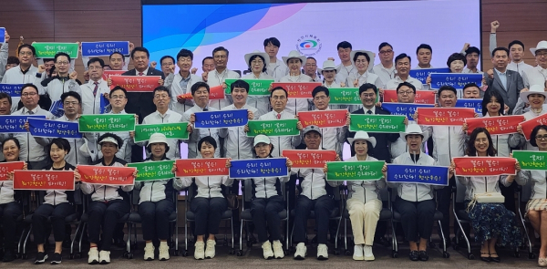 우승 기원 퍼포먼스 기념사진/사진=박동혁 기자