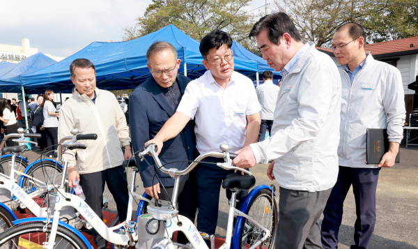공공자전거 무인대여소 개소식 사진
