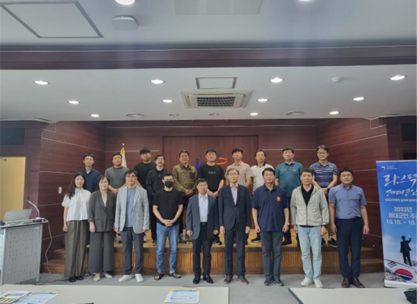 워크숍 참석자 단체사진