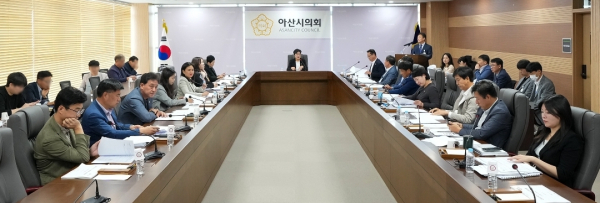 의원회의 진행 장면/아산시의회 제공