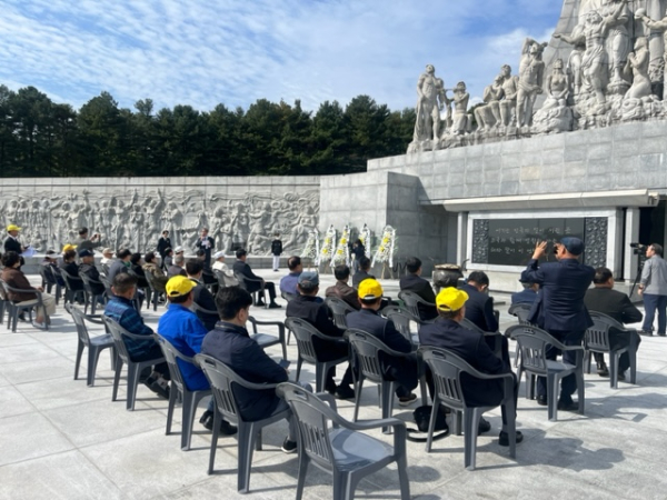 신천 10·13 반공의거 동지 추도식 거행 모습