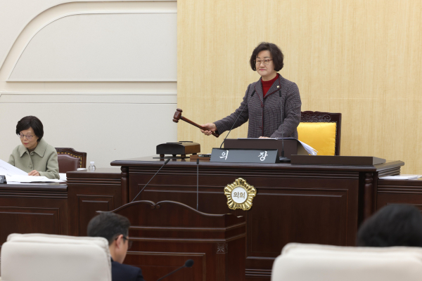 “제276회 정례회 제2차 본회의 개의(박영순 의장)”