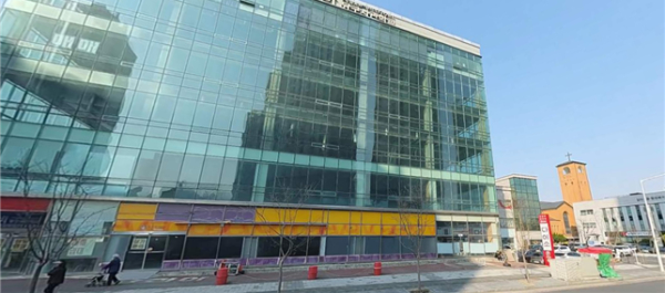 서구을 지역 한 공실 상가