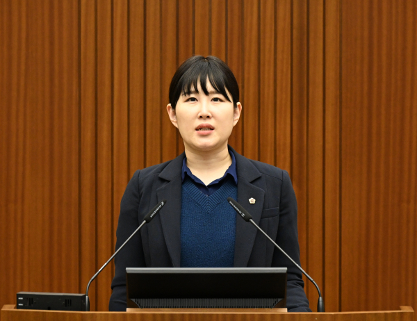 5분 발언하는 이현정 세종시의원