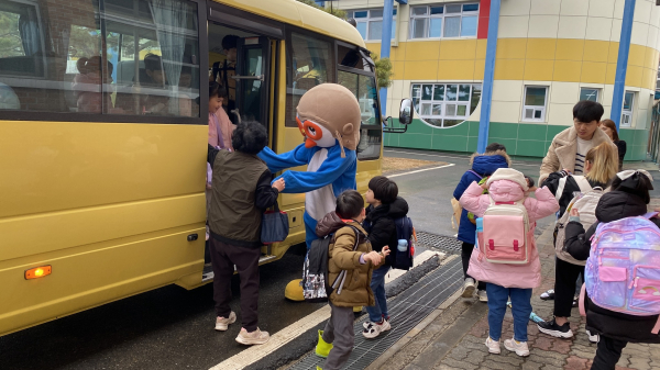 광석초 아이들 등하교 모습