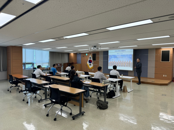 ‘2024년 국방부 주관 군무원 채용시험 대비 멘토특강’ 개최 모습