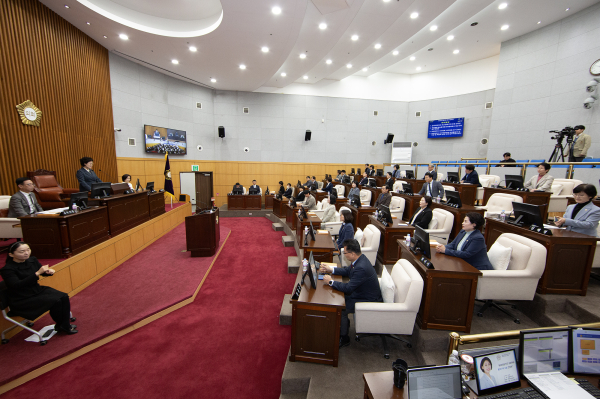 대전 서구의회는 21일&nbsp; 제281회 서구의회 임시회의 의사일정을 마무리했다.<br>