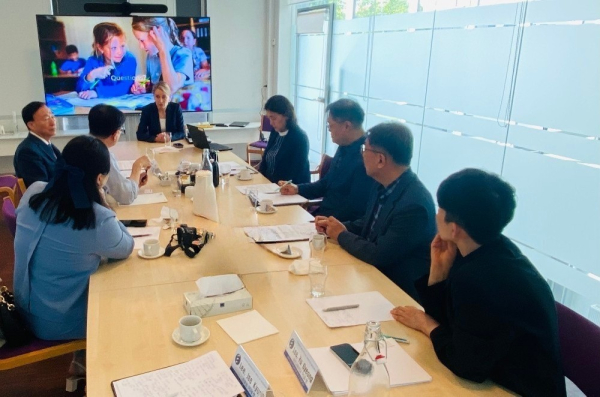 덴마크 로스킬데 교육청 국제교류 협의 진행 모습