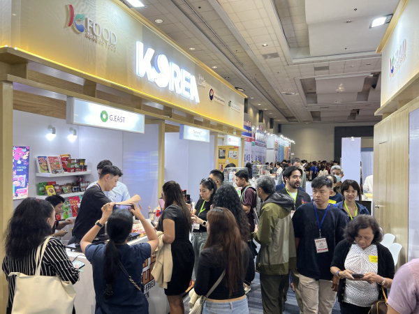 마닐라 식품박람회 통합한국관 현장 시식과 상담