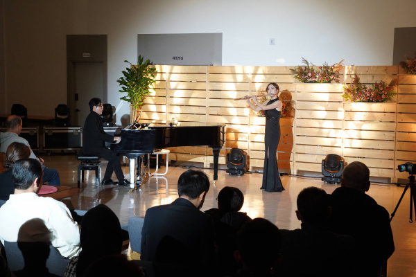 플루티스트 최나경과 함께하는 음악회 ‘특별한 만남’ 개최 모습