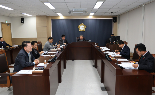 제1차 인사청문특별위원회 개최