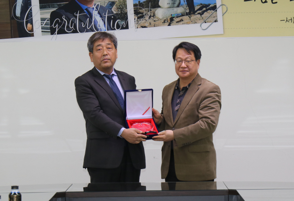 지난 2월 28일 홍종선 도시환경본부장 퇴임식 행사 개최