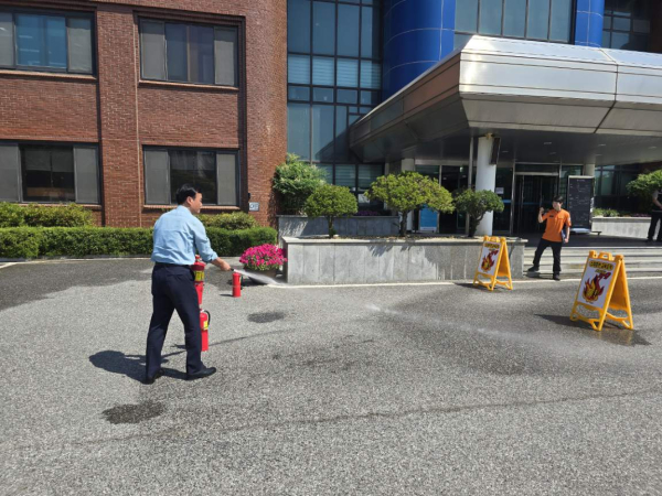 2025년 상반기 자체소방훈련 진행 모습