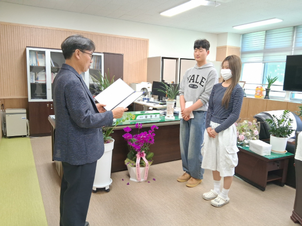 천안제일고, 화훼장식 기능경기대회 수상 시상식 모습