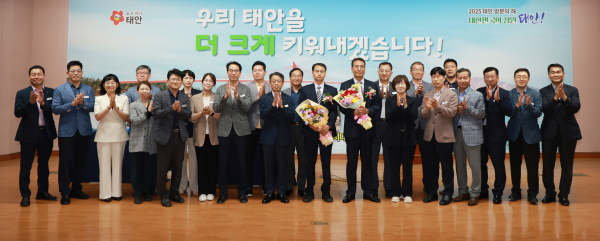 2025년 상반기 공직자 퇴임식 기념사진