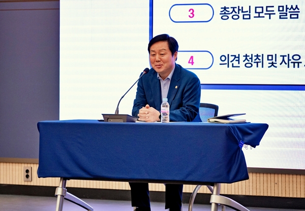 충남대 김정겸 총장