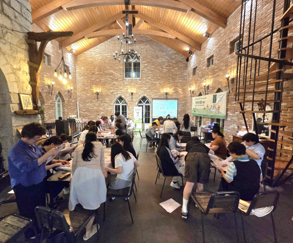 가족과 함께하는 발표회 및 가족강화캠프 모습