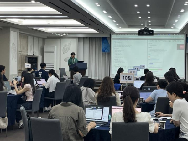 생성형 인공지능 보조교사 활용 교원 역량강화 연수 진행 모습
