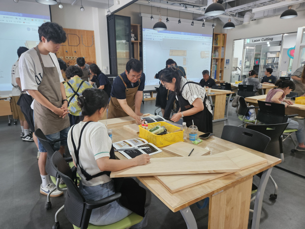 ‘AI에서 레트로까지’ 메이커교육 직무연수 운영 모습