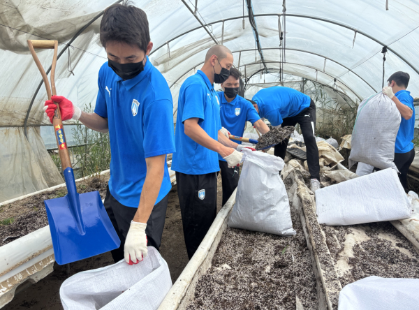 천안시 풍세면 일대 침수 농가를 찾아 수해복구 봉사활동 진행 모습