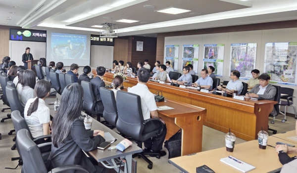 1일, 지역사회와의 상생발전 및 인재육성을 위한 산학협력 ESG경영 실천 포럼 개최 모습
