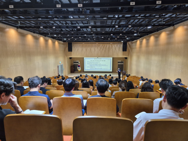 2025학년도 중학교 교육과정 업무담당자 연수 진행 모습