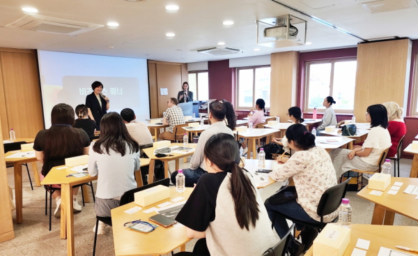 12일 창업 교육을 끝으로‘외국인 주민 취업 컨설팅’ 사업을 성공적으로 마무리했다.