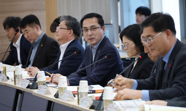 정책자문단 회의 사진