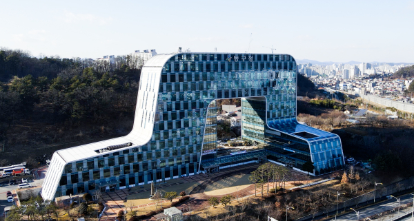 동구청사 (겨울)