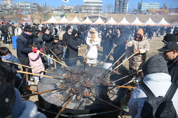 ‘겨울공주 군밤축제·밤산업 박람회’ 행사 이모저모
