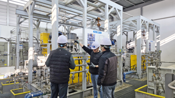 수소가스 공급을 위해 초사수소충전소 특별 안전점검 모습