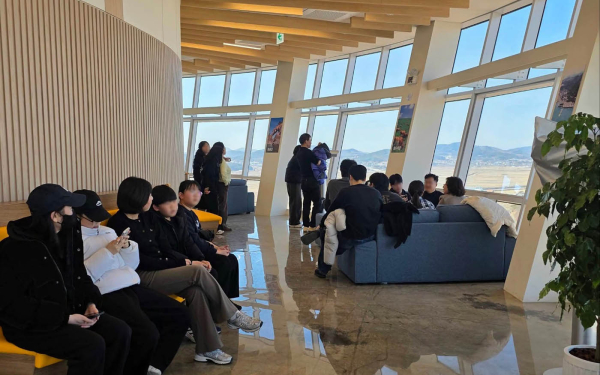 설 명절 연휴 기간 자원회수시설 전망대 방문객 모습