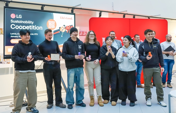 LG전자 라트비아 법인 협업 모습