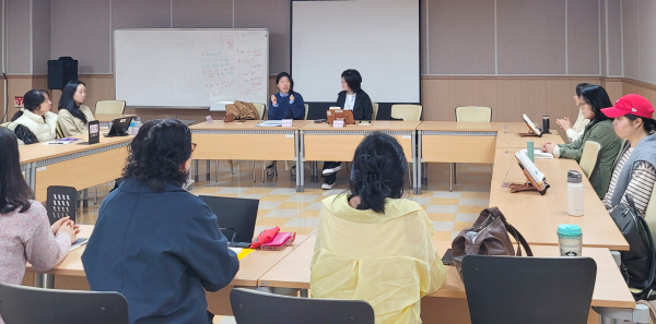 지난해 운영된 ‘성인 독서동아리’ 진행 모습