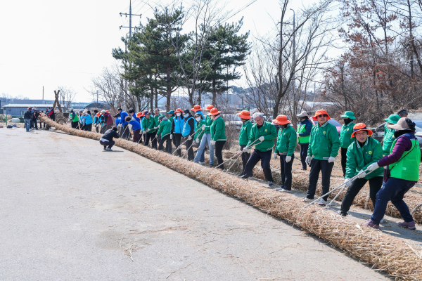 큰 줄 제작 현장 모습