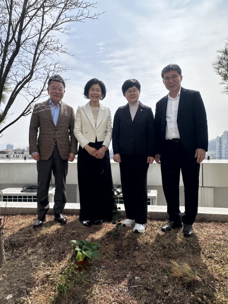 ‘희망의 나무 심기’ 행사 기념사진
