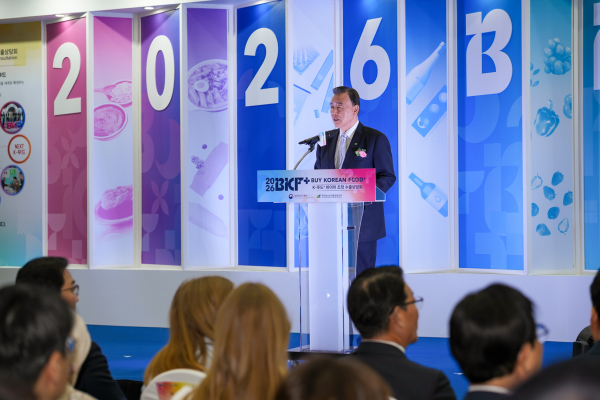 2026 K-푸드+ 바이어초청 수출상담회 현장사진   * aT 홍문표 사장