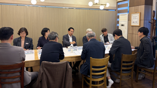 지난 16일 관내 한 식당에서 개최된 ‘분만·소아 진료 협력체계 구축 간담회’ 개최