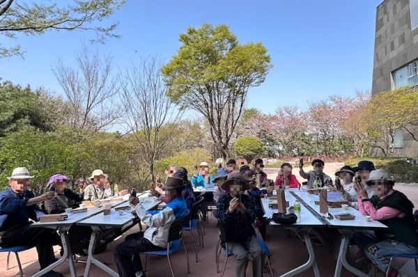 ‘차 한 잔, 활력 한 스푼’ 프로그램 진행 모습