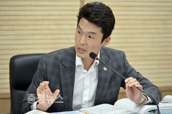 노종용 부위원장